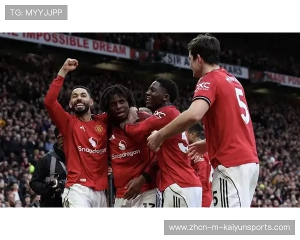 曼联备战热刺，锋线火力全开，争四大战一触即发